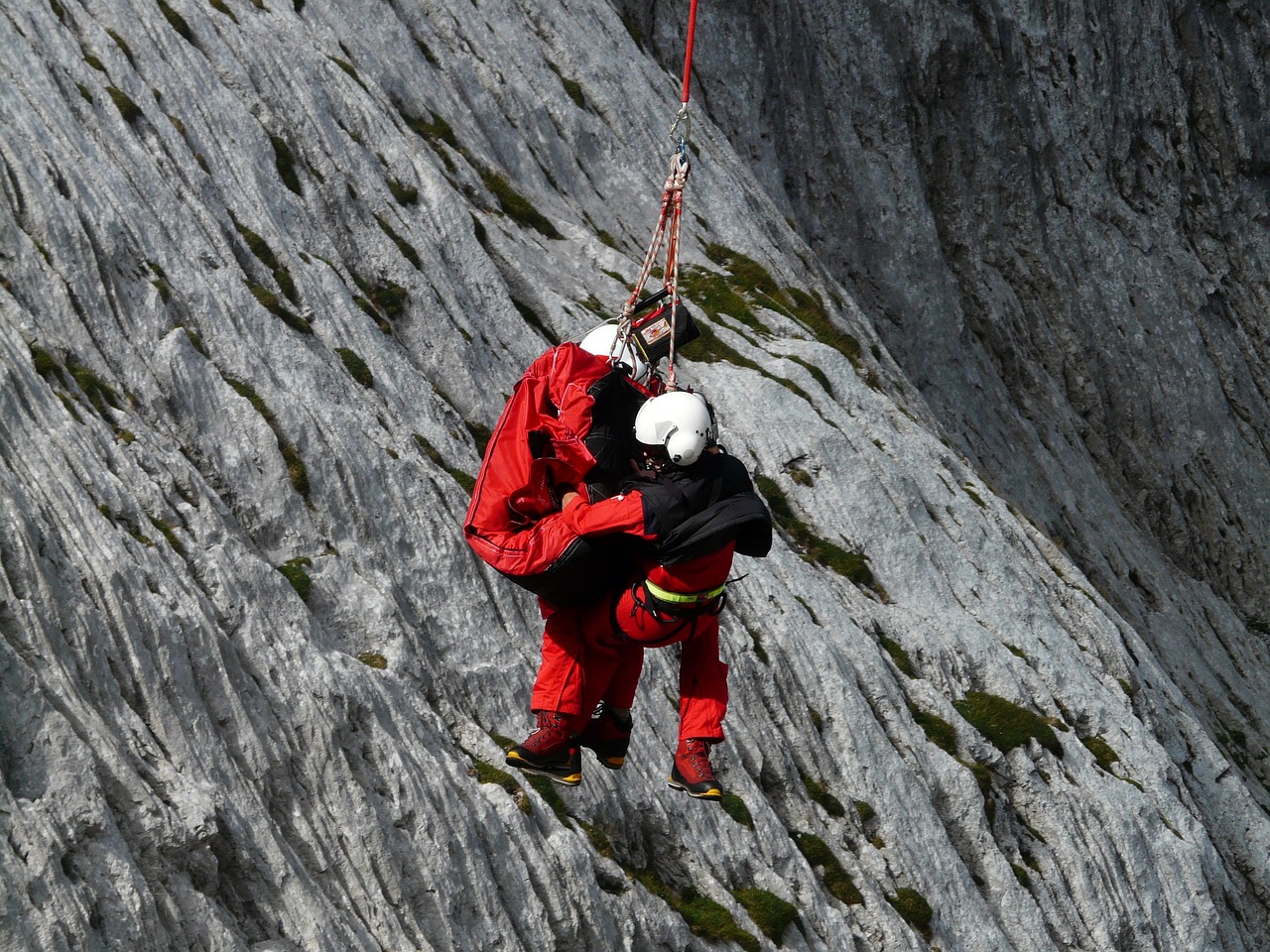 rescue workers, mountain rescue, emergency