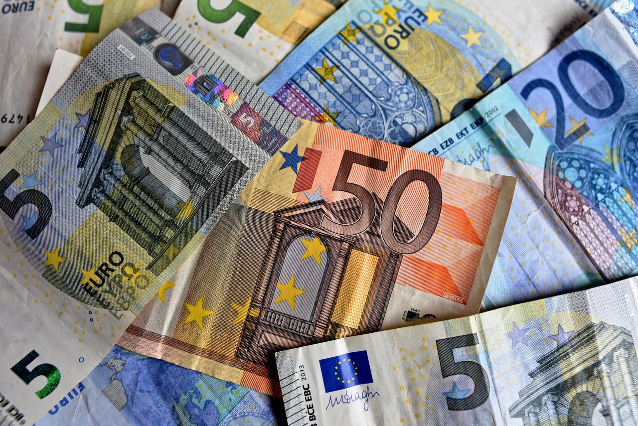 money, bank notes, euro notes, euro, currency, cash, fifty euro, 50, fifty, paper money, paper, europe, money, euro, euro, euro, euro, euro