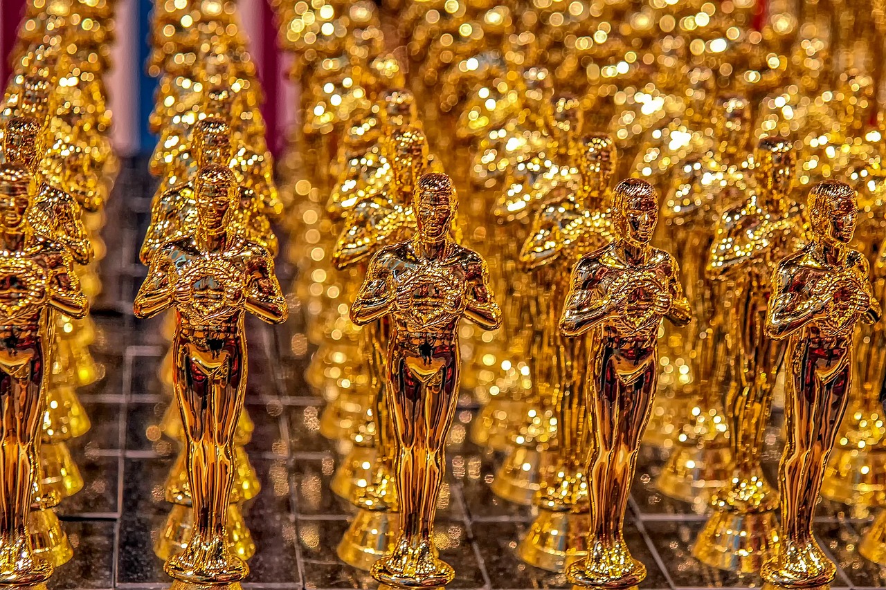 oscar, cup, trophy, gold, replica, shine, award, price, winner, competition, symbol, clone, success, perfomance, souvenir, metal, honor, reward, movie, victory, first, only for editorial use, oscar, oscar, oscar, oscar, oscar